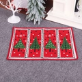 Set de table de Noël rectangulaire rouge avec motifs de sapins et bordure décorative - Sapin de Noël