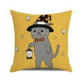 Halloween-Kissenbezug mit niedlicher grauer Katze im Hexenhut und einer Laterne - Zauberer Katze mit Laterne (2)