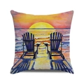 Quadratischer Kissenbezug mit Strand-Sonnenuntergang und lila Liegestühlen in Öloptik - Lila Strandliegen / 45x45 cm