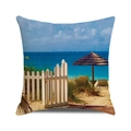 Kissenhülle mit Sommer-Strandlandschaft, Sonnenschirm-Motiv und weißem Zaun Dekor - Weiße Zaun Ozeanblick / 45x45 cm