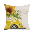 Detail van linnen kussenhoes met aquarel vintage gele auto en zonnebloem ontwerp - Eén maat / Gele Retro Auto Met Zonnebloemen Zomerfeest Stijl (2)