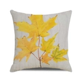 Detailopname van linnen textuur met realistisch geel herfst esdoornblad patroon - 45cmx45cm / Realistische Geel Oranje Esdoornbladeren (6)