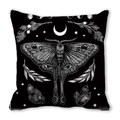 Détail de l'imprimé de papillon gothique et phases de lune sur une housse de coussin noire - Papillon de Nuit & Phases Lunaires (8)