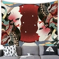 Vista detallada del tapiz de pared estilo Ukiyo-e con motivos de sol sobre un sofá moderno - 150x100(Piel de Melocotón) / Perfil de Geisha