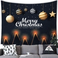 Detalle de tapiz de pared Feliz Navidad con adornos dorados y fondo azul estrellado - 100x70(Piel de Melocotón) / Diseño Bola Rayada Oro Cielo Estrellado Azul Profundo (18)