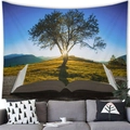 Arazzo artistico con paesaggio naturale e libro posto sopra un divano grigio in casa - Albero Lussureggiante Montagna (14) / 100x70(Pelle di Pesca)
