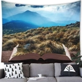 Dettaglio dell'arazzo da parete con libro creativo e paesaggio montano decorativo - Erba Secca Montagne Nebbiose (11) / 100x70(Pelle di Pesca)