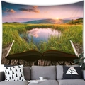 Arazzo da parete con paesaggio di libri, prato dorato e laghetto per decorazione - Libro dello Stagno e della Montagna (6) / 150x100(Pelle di Pesca)