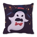 Halloween Kissenbezug mit süßem Geist und Zylinder auf lila Hintergrund Detail - Violetter Hintergrund Geist mit Zylinder (9)
