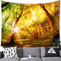 Dettaglio dell'arazzo con foresta autunnale appeso sopra un divano in stile moderno - 100cmx70cm (Peluche Corto) / Stile Luce Solare della Foresta Dorata (8)