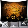 Detail eines Halloween Kürbis Wandteppichs mit Fledermäusen und Mond über einem Sofa - Kürbis Vollmond (5)
