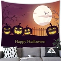 Halloween-Wandteppich mit Kürbissen, Fledermäusen und Mond über einem grauen Sofa - Lila Rot Kürbis Nacht (13)
