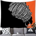 Detalle de tapiz de pared de mujer africana en estilo étnico moderno sobre un sofá - 150x100cm (Piel de melocotón) / Mujer con Pañuelo de Rayas Blanco y Negro (Estilo 6)