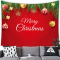 Rood kersttapijt met Merry Christmas tekst en feestelijke decoraties boven een grijze bank - 100x70(Perzikhuid) / Dennenmak Ornamenten Rood Stijl (3)