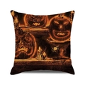 Detailopname van Halloween kussenhoes met retro pompoenen en linnen textuur - Vintage Jack-o'-lanterns en Kaarsen