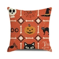 Detail van Halloween kussensloop met pompoenprint en Trick or Treat tekst erop - Grote Halloween Elementen Collectie