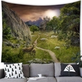 Dettaglio dell'arazzo murale foresta incantata sopra un divano grigio moderno con cuscini - 100x70(Pelle di Pesca) / Cervo Sika delle Rovine Naturali (24)