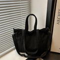 Borsa tote minimalista in velluto a coste nero capiente con tracolla regolabile - Nero