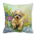 Détail du portrait de chien à l'aquarelle et motifs floraux sur la housse de coussin - Chiot Marron Jaune Fleurs Colorées (22)