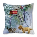 Détail de la housse de coussin avec une illustration de Noël d'un chat et d'un chien - Vélo Violet avec Animaux (14)