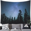 Arazzo da parete con foresta e cielo stellato per la decorazione di un soggiorno moderno - 150x100cm (Pelle di pesca) / Silhouette Foresta Cielo Stellato (Stile 1)