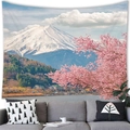 Détail de la texture d'une tapisserie murale avec le Mont Fuji et les cerisiers - 100x70(Peau de Pêche) / Montagne enneigée japonaise et sakura au bord de l'eau