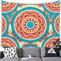 Gros plan sur la tapisserie mandala bohème aux motifs floraux orange et bleu éclatants - 100x70cm / Mandala Imprimé Bohémien (19)