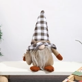 Detail van koffiekabouter met geruite hoed en een mini jute zak als decoratie - Zwart-wit Geblokte Hoed Stijl (5936843238379)