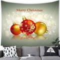 Tapiz de Navidad con esferas rojas y doradas sobre un fondo verde suave y luz - 150x100 Piel de Melocotón / Tres Bolas Festivas (4)