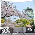 Tapisserie japonaise avec château d'Osaka et cerisiers au-dessus d'un canapé gris - 100x70(Peau de Pêche) / Château d'Osaka et Paysage de Sakura