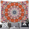 Tapiz de mandala bohemio con patrón radial naranja y verde en pared blanca - Naranja Rosa Cian Mandala (10) / 150x130cm (Piel de melocotón)