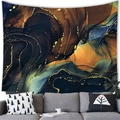 Detail eines modernen Wandteppichs mit goldenen Texturen über einem grauen Stoffsofa - Marineblau Orange Fluid Art (17) / 100cmx70cm