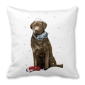 Weihnachtskissen mit Labrador-Skifahrer-Illustration auf weißem Pfirsichhaut-Stoff - 45x45 cm / Schoko-Labrador Skifahren Stil (21)
