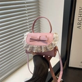 Mini borsa a tracolla rosa con bordo in pizzo bianco e fiocco per uno stile romantico - Rosa