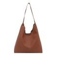 Minimalistische gewebte Tragetasche in Karamellbraun im Vintage-Hobo-Stil - Braun / 0.7