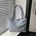 Borsa tote celeste minimalista ad alta capacità con manici lunghi per uso quotidiano - Blu