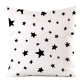 Minimalistischer weißer Kissenbezug mit regelmäßigem schwarzem Sternenmuster Design - Weißer Grund Schwarzer Stern Stil (16) / 45x45 cm