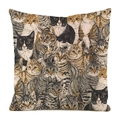 Nahaufnahme des Katzenprints und der Kunstseidentextur auf diesem quadratischen Kissenbezug - Vintage Webart Katzen (9) / 45x45cm