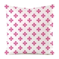 Détail du motif floral rose sur la housse de coussin carrée en soie synthétique - Style Pétale Rose (8) / Carré