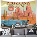 Arazzo vintage Route 66 Arizona con auto d'epoca e paesaggio desertico su parete del soggiorno - Stile Road Trip in Arizona