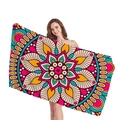 Telo mare mandala con vivaci motivi geometrici floreali bohémien in rosa e giallo - Stile Mandala 1
