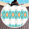 Toalla de playa gruesa con diseño tribal geométrico y flecos blancos junto a una piscina - Estilo Geométrico Tribal Cerceta Naranja (4)