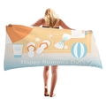Dickes Strandtuch mit Strandzubehör-Aufdruck, präsentiert von Model auf weißem Grund - After Sun Happy Summer Stil (10)