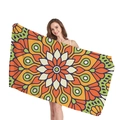 Rechteckiges Strandtuch aus Mikrofaser mit leuchtend orange-gelbem Mandala-Blumenmuster - Orange Und Grün Mandala Stil (6)