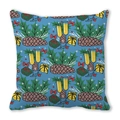 Housse de coussin bleu ciel de Noël avec motifs de pommes de pin et cadeaux - Imprimé de Noël Bleu Ciel (1)