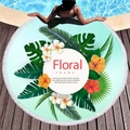 Rundes Strandtuch mit grünen Blättern und roten Blumen auf mintfarbenem Grund - Minzgrün Floral FRAME