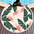 Rundes Strandtuch mit tropischen grünen Palmblättern und rosa Paradiesvogelblumen Dekor - Rosa Paradiesvogelblume