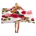 Dickes Strandtuch aus Mikrofaser mit bunten Vögeln und rosa Rosen auf hellem Grund - Hellrosa Rose und Vögel Stil (5) / 150x75cm