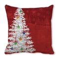 Nahaufnahme der roten Weihnachtskissenhülle mit weißem Baummuster und Ornamenten - Künstlerischer Baum auf Dunkelrotem Grund (Modell-4)