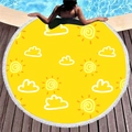 Asciugamano rotondo da spiaggia giallo con motivo sole e nuvole e frange bianche - Sole e Nuvole Giallo Brillante